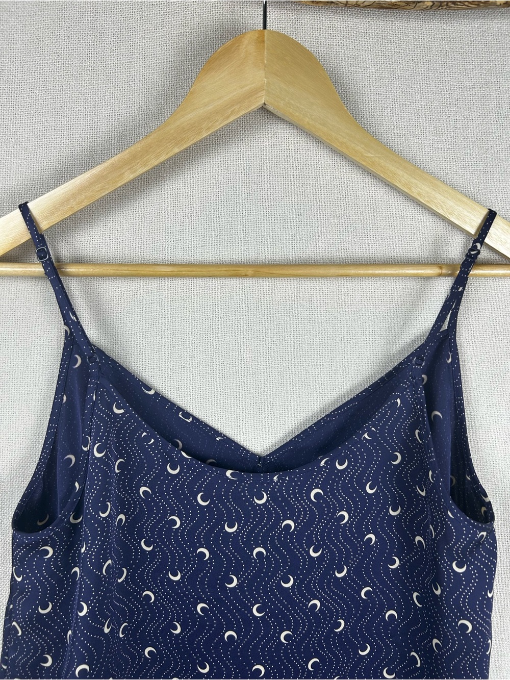 Babaton XS Navy Moon Print Cami Tank Top Adjustable Straps Aritzia - Picture 5 of 9